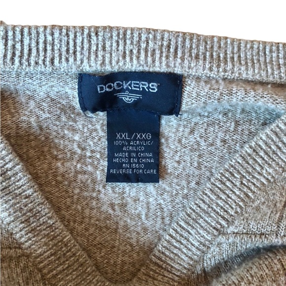 Vtg Docker’s Sweater 😎 - Picture 2 of 4